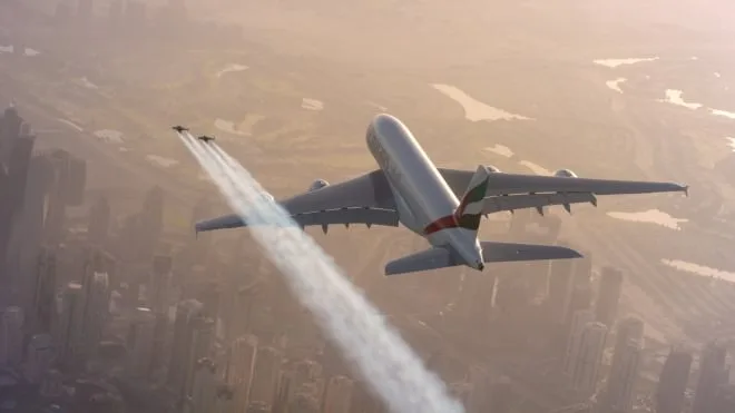Jetpack, ogromny samolot i Dubaj – tak reklamują się najlepsi