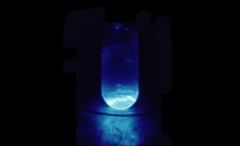 Naukowcy zdołali zbadać einstein – nieuchwytny 99. pierwiastek