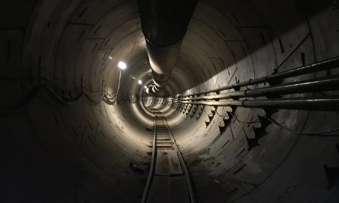Tak wygląda tunel pod Los Angeles stworzony przez Elona Muska