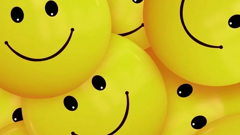 Pakiet przyszłorocznych emotikon na Androida i iOS zalicza opóźnienie przez koronawirusa