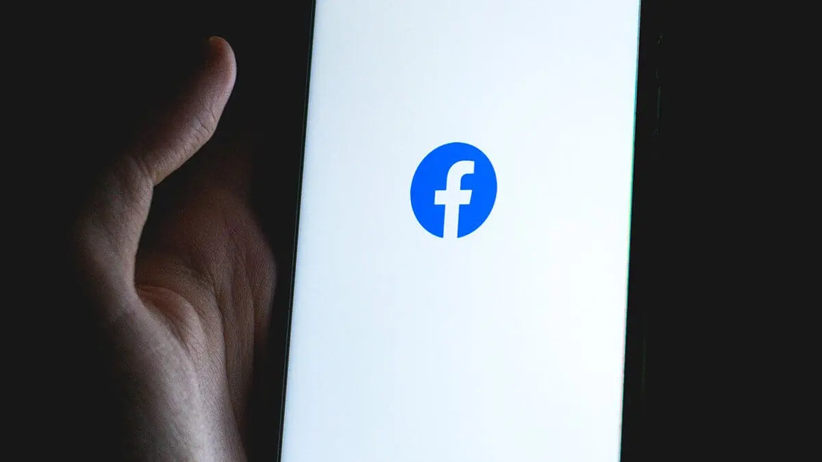 Poznaliśmy polską cenę Facebooka bez reklam. Lepiej usiądźcie