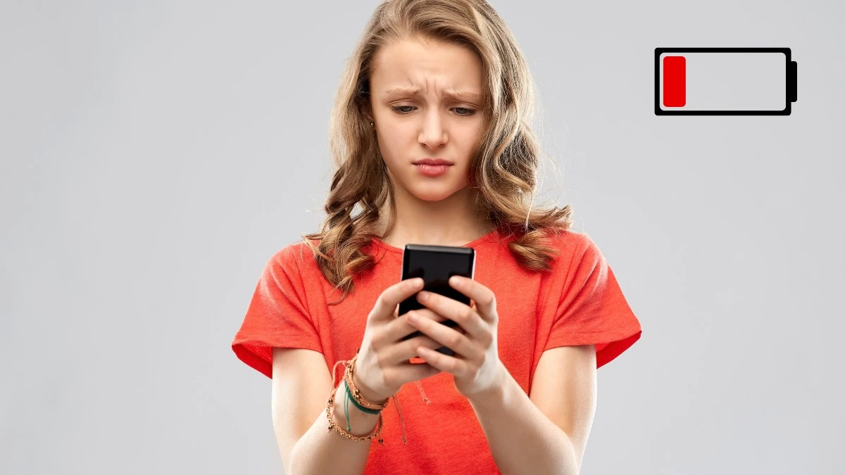 Facebook celowo rozładowuje baterię w Twoim smartfonie. Oto powód