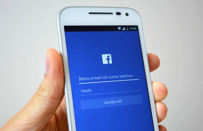 Aplikacja Facebooka zjada nawet 20% baterii smartfona