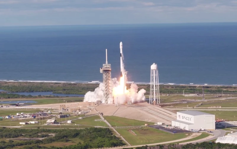 Start rakiety SpaceX i NASA – gdzie i o której oglądać?
