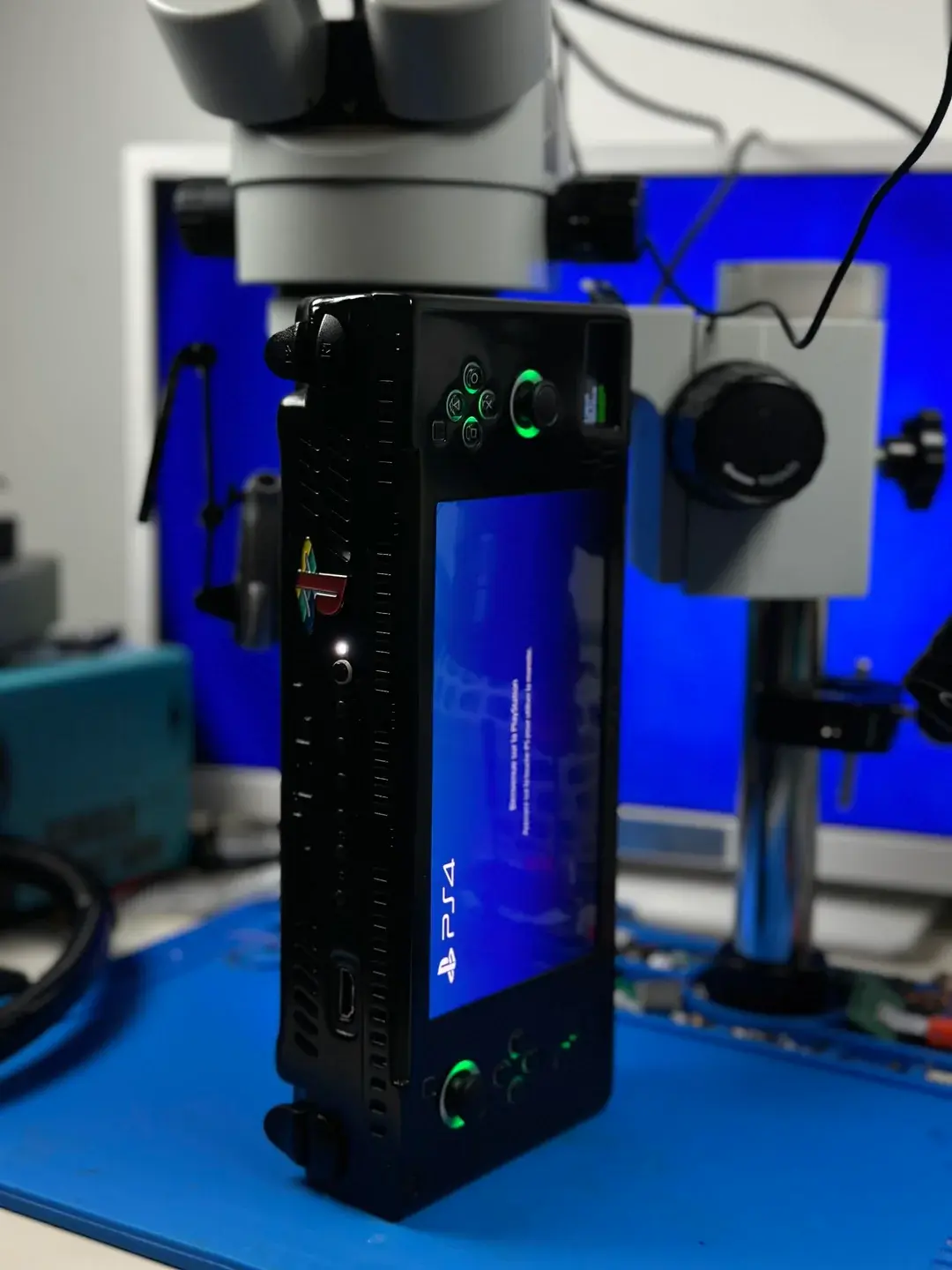 PS4 jako konsola przenośna. Ten projekt robi ogromne wrażenie
