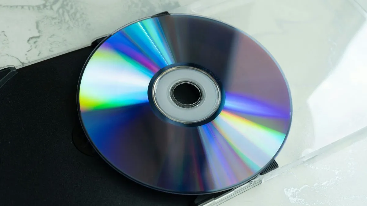 Fizyczne media sprzedają się jak szalone. DVD, CD i kasety urosły o 73%