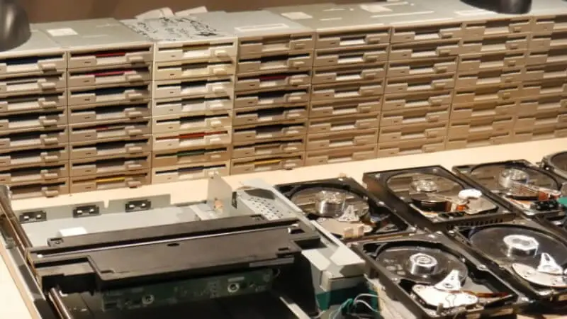 Kultowy utwór w nowym wydaniu. Fortunate Son jako piski i stuki sprzętu komputerowego