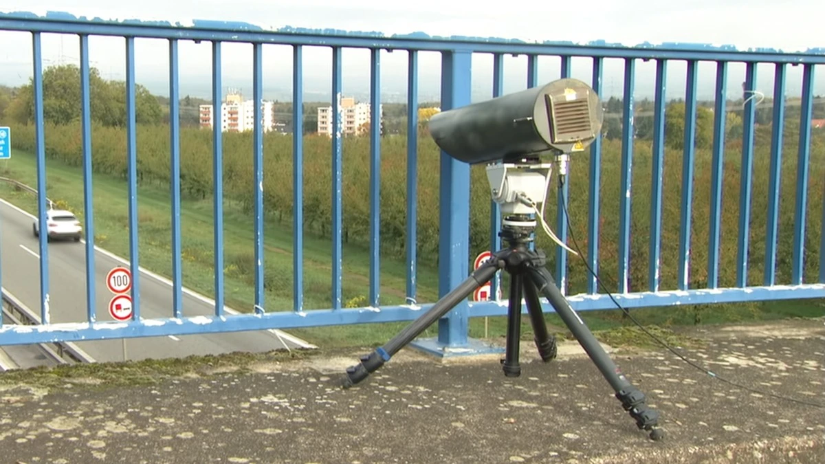 Uwaga na te fotoradary. Nie mierzą prędkości, robią zdjęcie dłoni