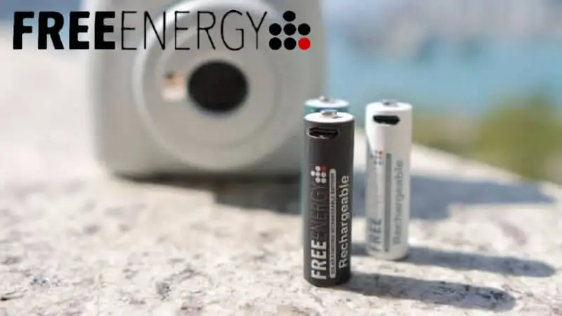 Baterie paluszki Free Energy na USB-C. Świetna metoda ładowania, która może być hitem