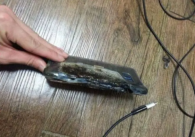 Samsung Galaxy Note 7 eksplodował podczas ładowania