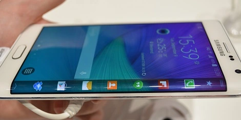 Samsung Galaxy Note 5 otrzyma 4GB RAM oraz 5 Mpx przednią kamerkę OIS