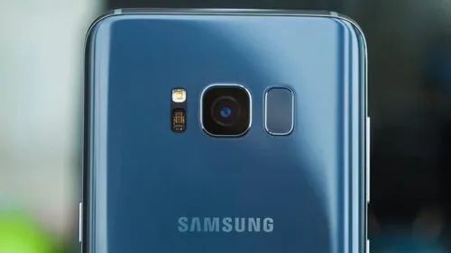Samsung zaprzecza, jakoby celowo spowalniał swoje smartfony