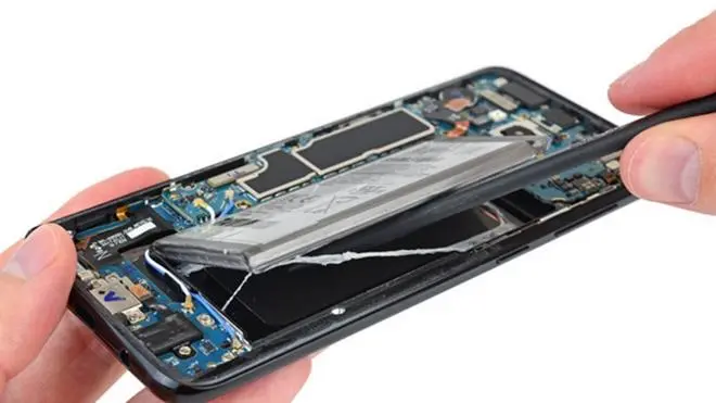 Samsung Galaxy S8: niektóre modele różnią się pamięciami UFS