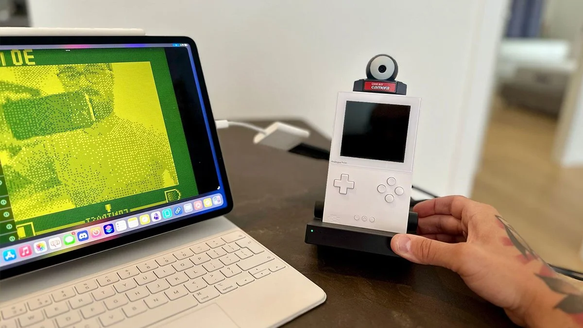 Nie uwierzycie, ale kamerka od Game Boy’a działa na iPadOS 17