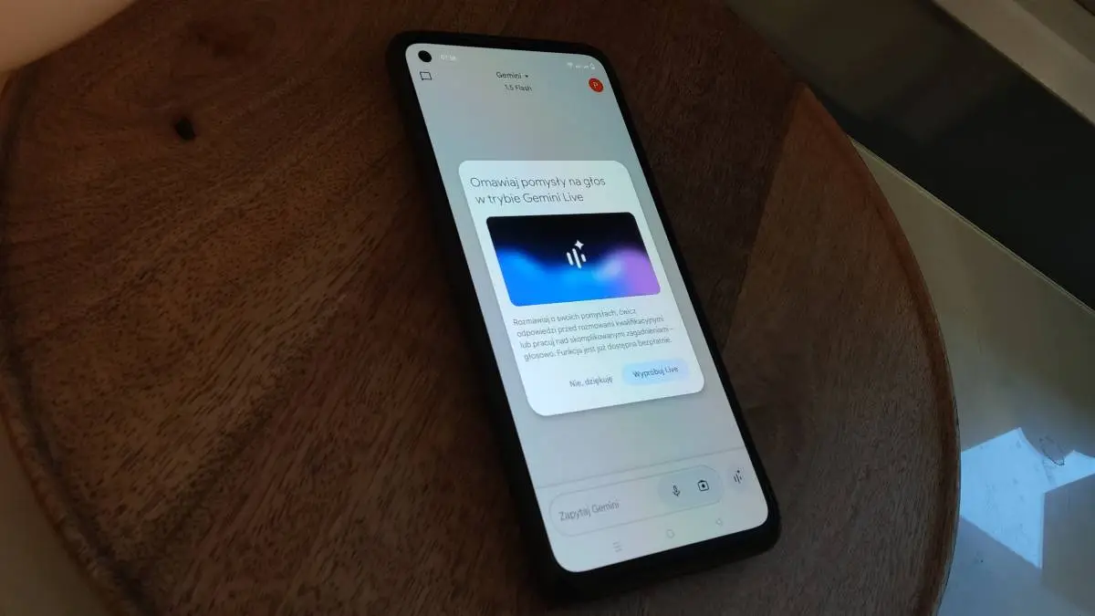 Gemini Live mówi po naszemu. Język polski nareszcie dostępny