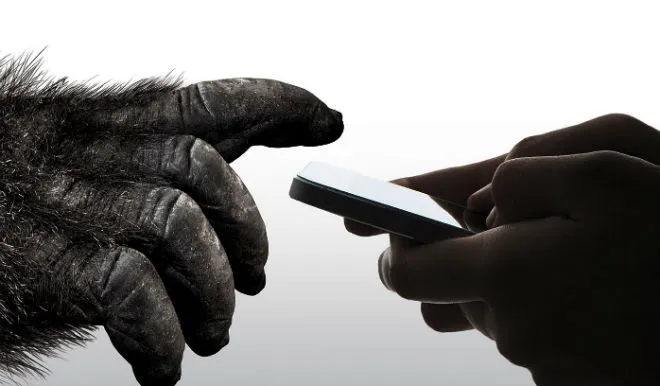 Jak chronić wyświetlacz składanego smartfona? Corning już nad tym pracuje