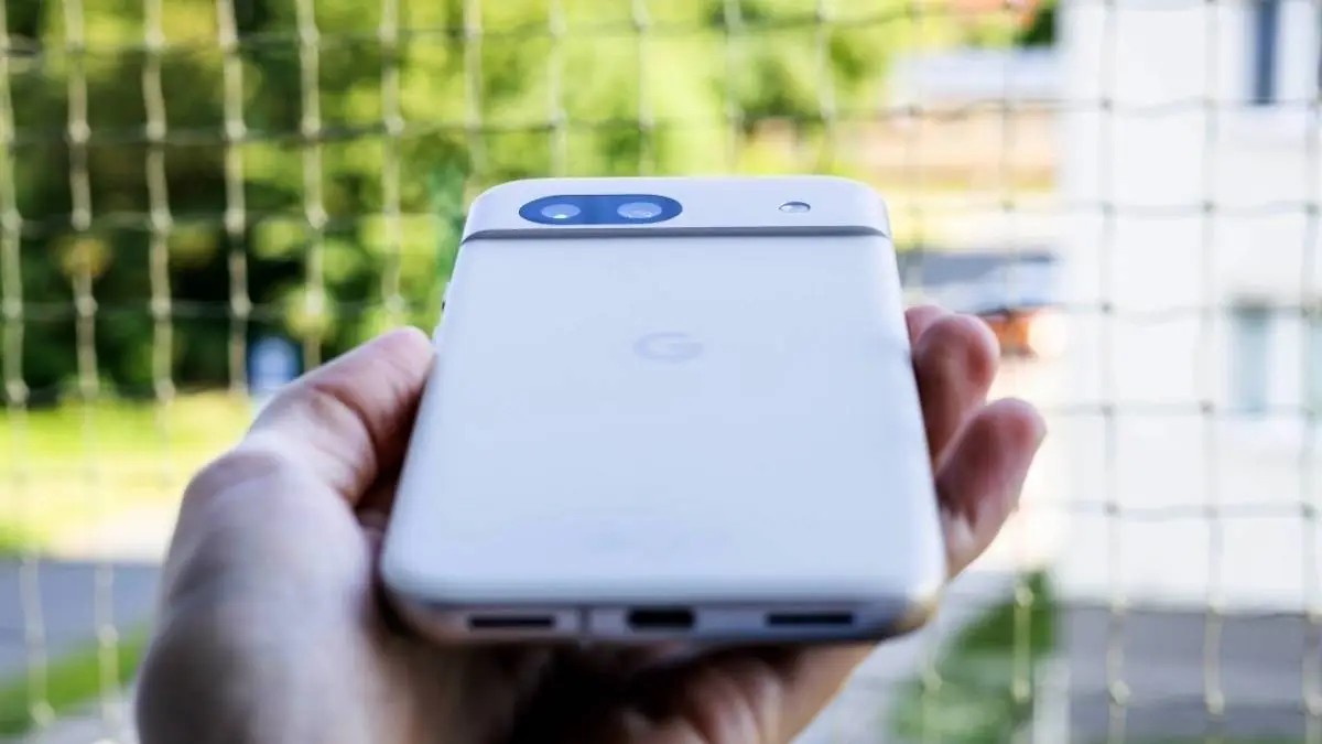 Pixel 8 z rozszerzonym wsparciem. Google reaguje na problemy