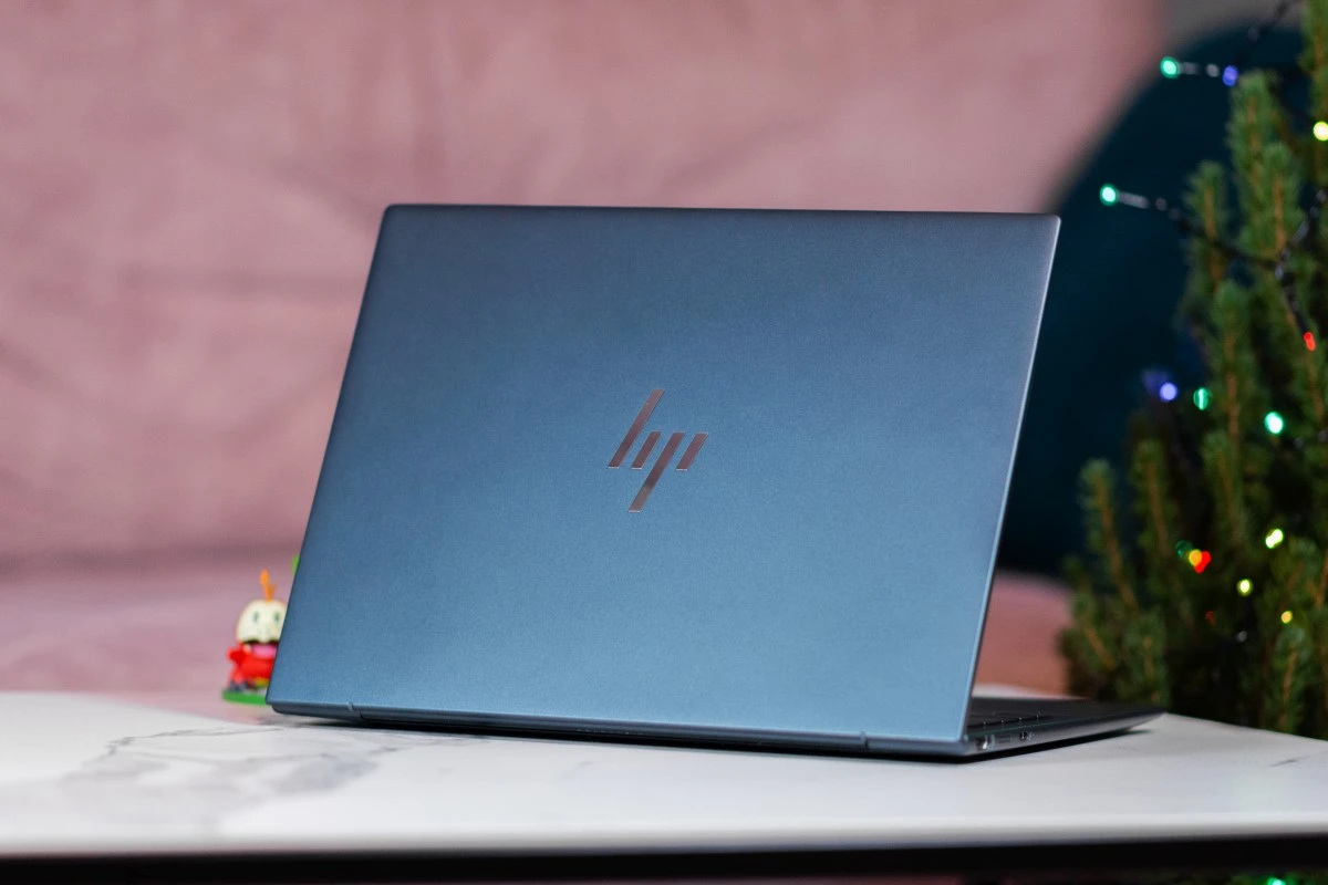 HP Elite Dragonfly G4