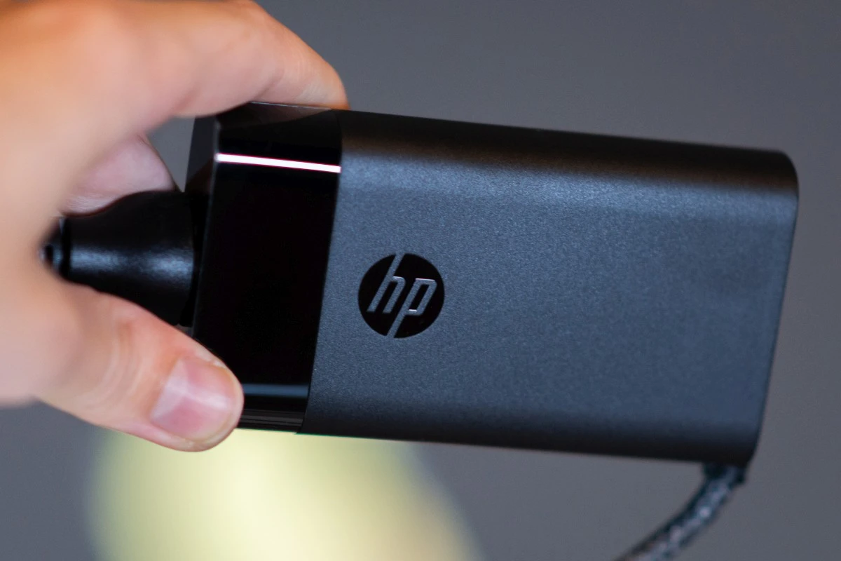 HP Elite Dragonfly G4