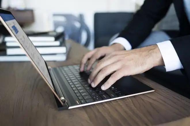 HP prezentuje najsmuklejszy na świecie laptop z ekranem dotykowym