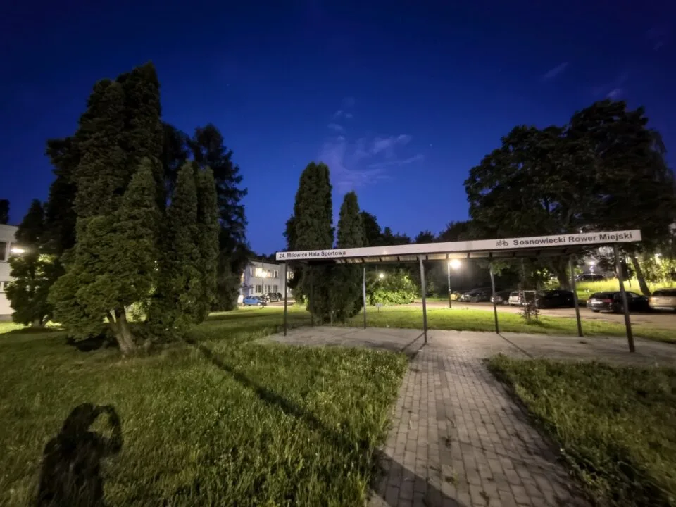 Tryb podstawowy, aparat ultraszerokokątny