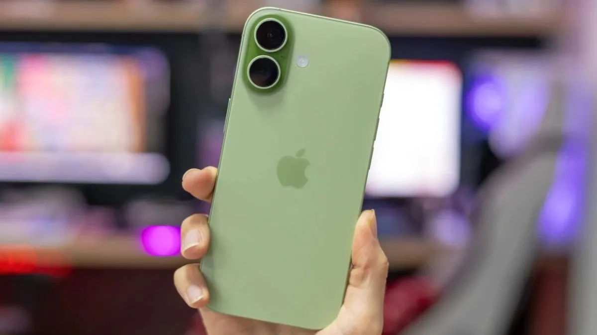 iPhone’y nagle zaczęły parzyć w dłonie. Użytkownicy wściekli po nowej aktualizacji