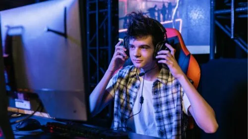 ile klatek na sekundę widzi ludzkie oko 2024