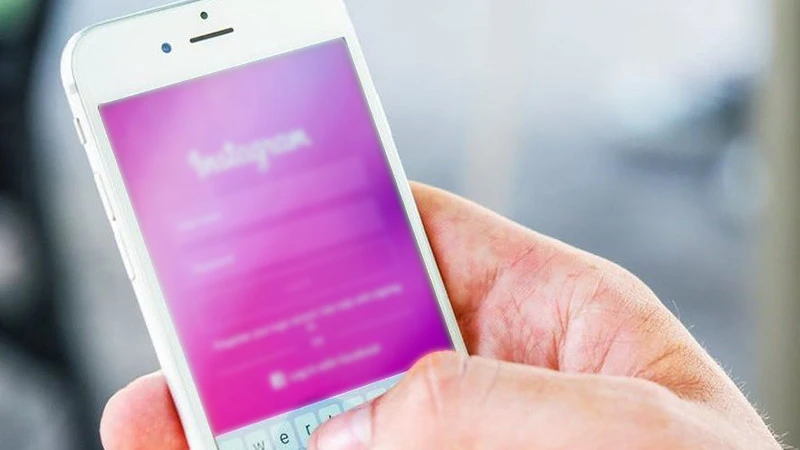 Instagram idzie śladem Facebooka i zamierza zamazywać niepokojące treści