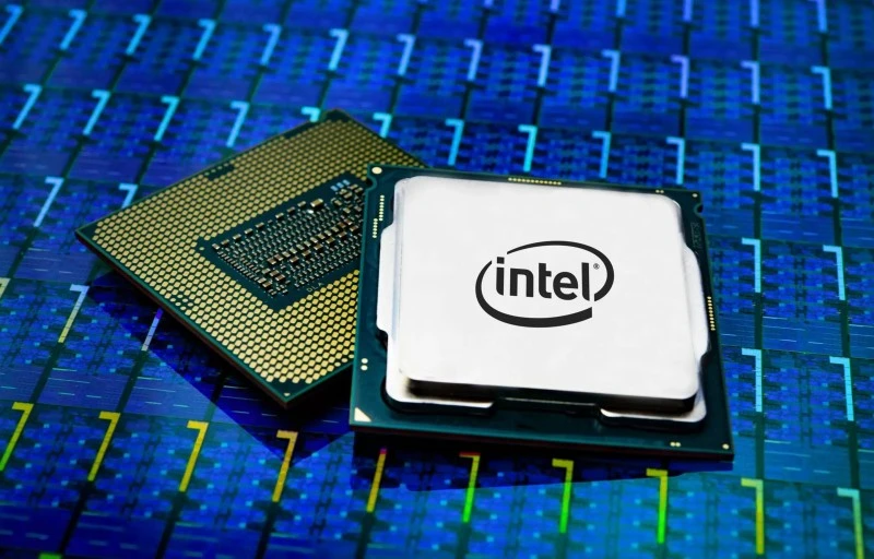 Intel opóźnia procesory 7 nm! Kurs akcji spada o 10 procent