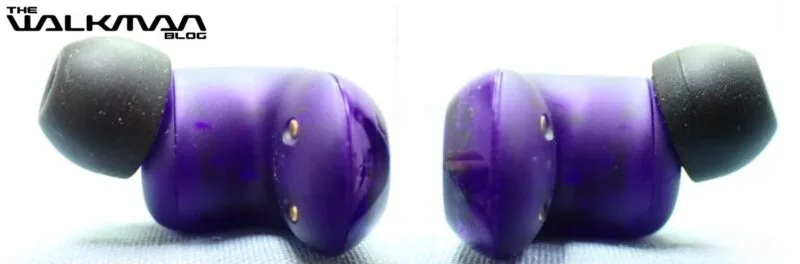 Słuchawki Sony - widok od dołu.