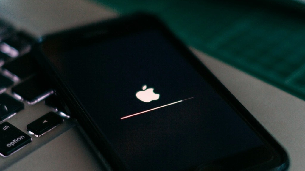 iOS 17.3 wydany. Aktualizacja wprowadza świetną nowość