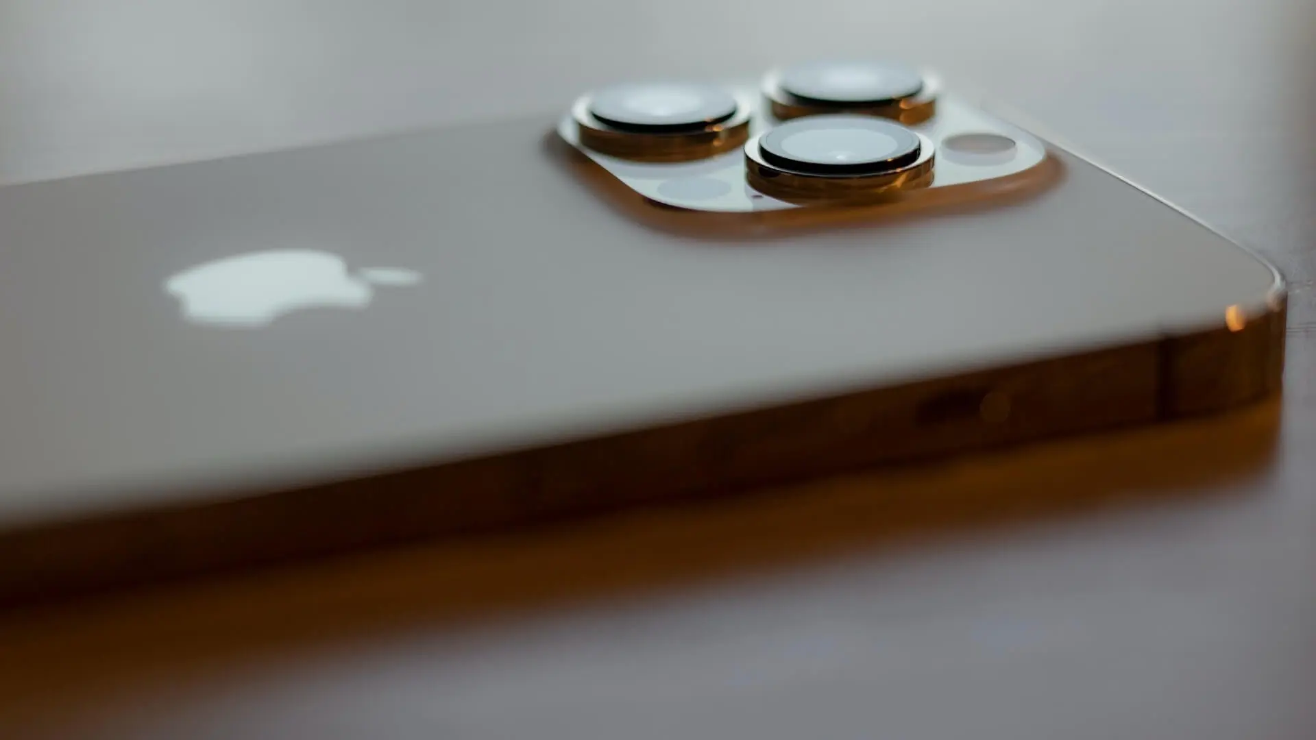 iOS 17 nie doczeka się większych zmian. Dlaczego?