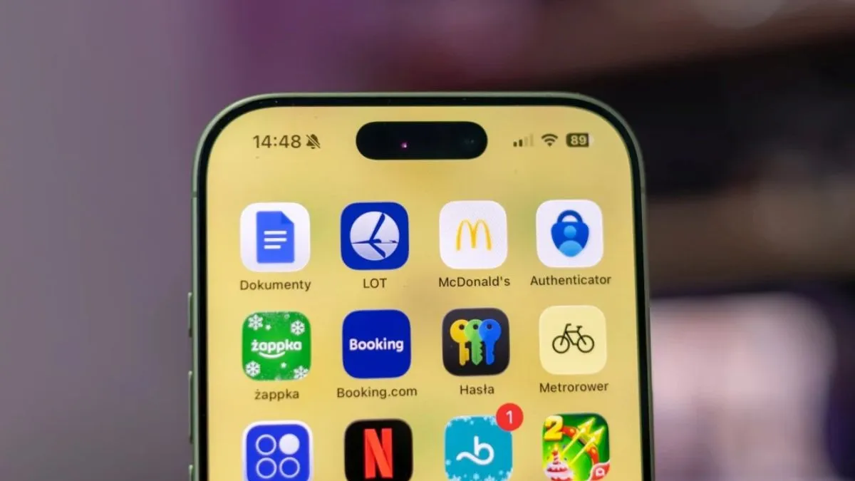 iPhone 18 będzie wybrakowany. Polacy szybciej sięgną po ładowarkę