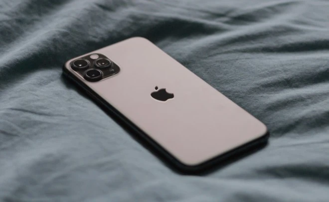 Apple iPhone 12 będzie jednak droższy?