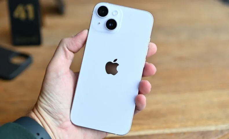 iPhone 14 to największe rozczarowanie od lat. Wskazano najlepszego iPhone’a