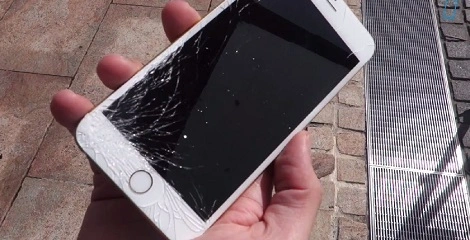 Zobacz, jak iPhone 6 znosi upadek! (wideo)