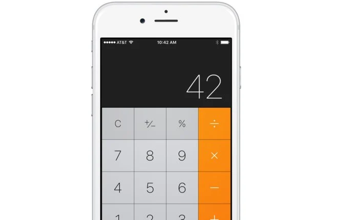 Kalkulator w iPhonie nie potrafi poprawnie obliczyć działania 1+2+3