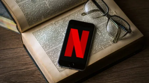 Netflix na iOS otrzymał funkcję inteligentnego pobierania