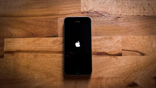 Kolejne iPhone otrzymają tylny aparat 3D, USB-C i ciemny tryb?