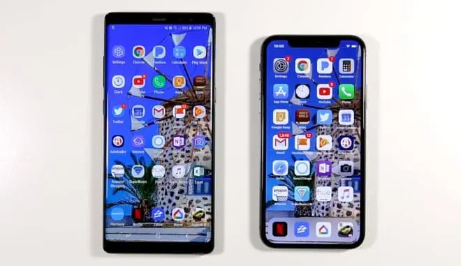 iPhone X kontra Galaxy Note 8. Który smartfon jest szybszy? (wideo)