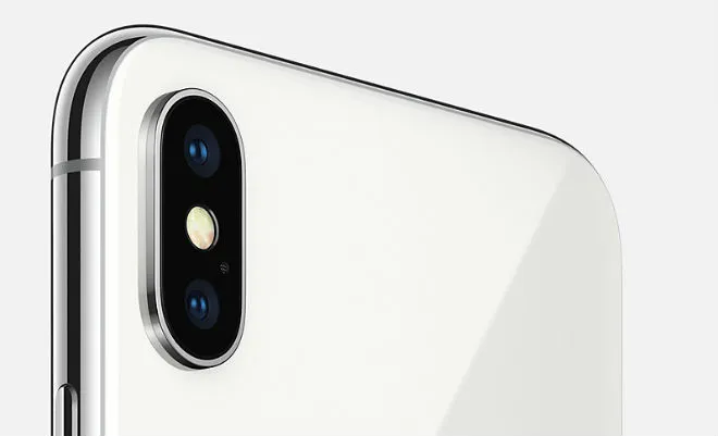 Apple ograniczy produkcję iPhone’a X. Z jednego powodu