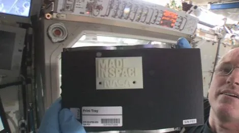 Pierwszy obiekt wydrukowany przez drukarkę 3D w kosmosie (wideo)