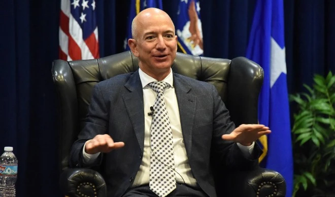 Jeff Bezos rezygnuje z bycia szefem Amazona. Czym teraz zajmie się multimiliarder?