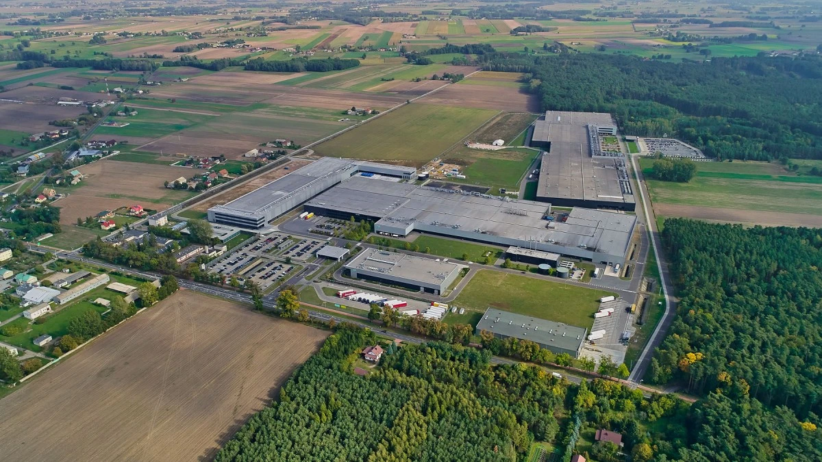 10 tysięcy wkładów na minutę. Technologiczna inwestycja JTI w Polsce