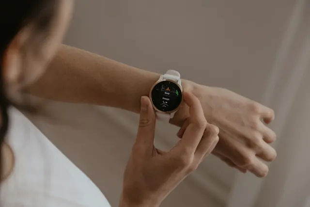Genialny trik dla posiadaczy Garminów. Zmień tani zegarek w drogi model