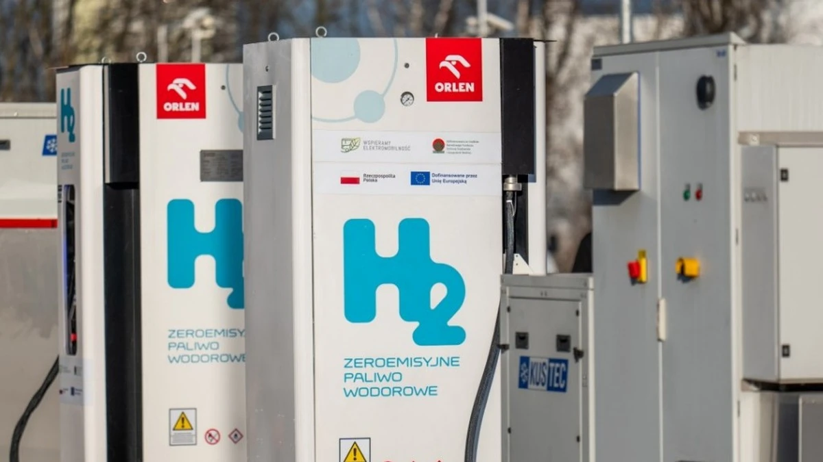 W Katowicach stanęła ogólnodostępna stacja tankowania wodoru