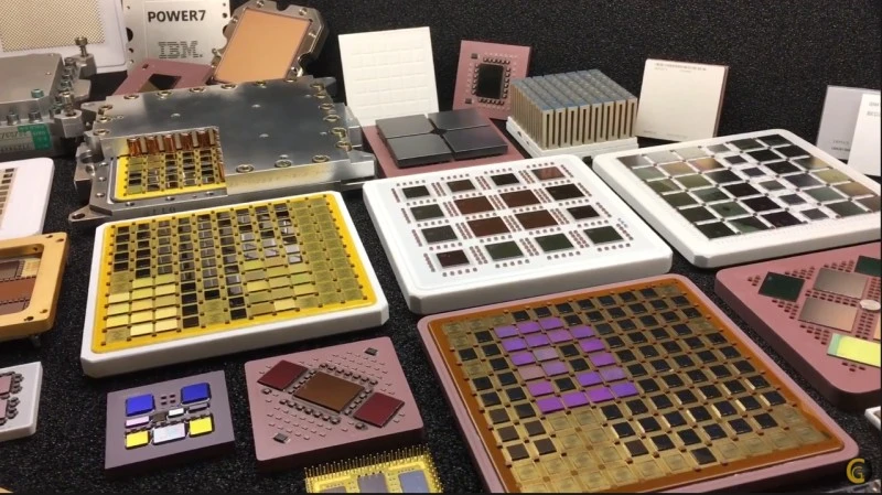 Imponująca kolekcja. Ten mężczyzna posiada ponad 4000 procesorów (wideo)