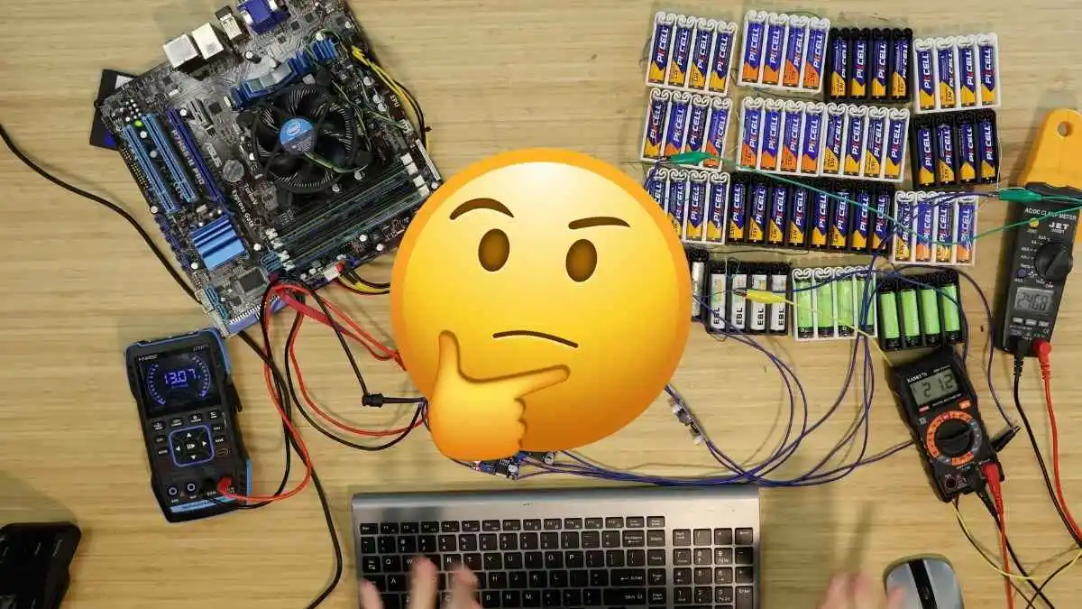 Komputer zasilany bateriami AA to nienajlepszy pomysł – oto dowód