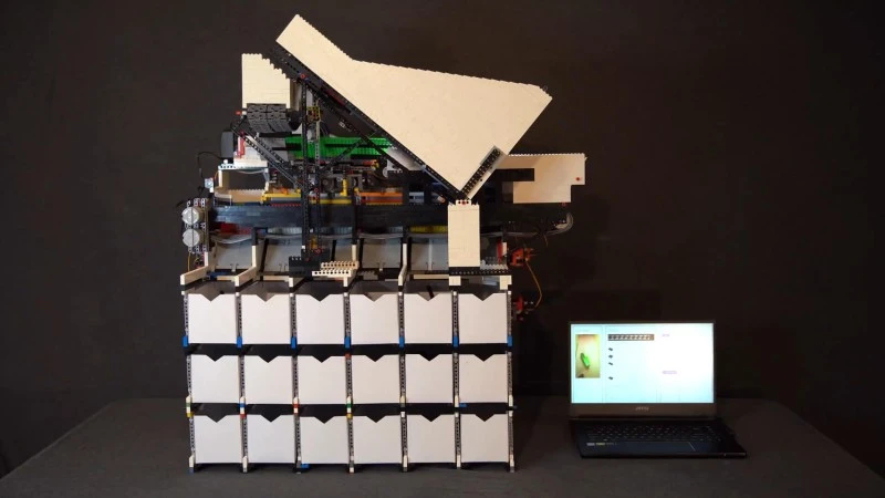 Maszyna z klocków LEGO sortuje klocki LEGO przy użyciu SI [wideo]