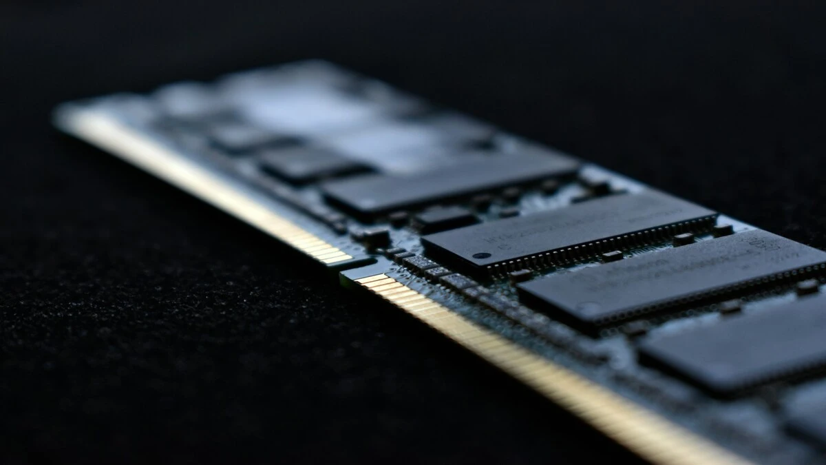 To nie chwilowy kryzys. Niedobór RAM może potrwać wiele lat